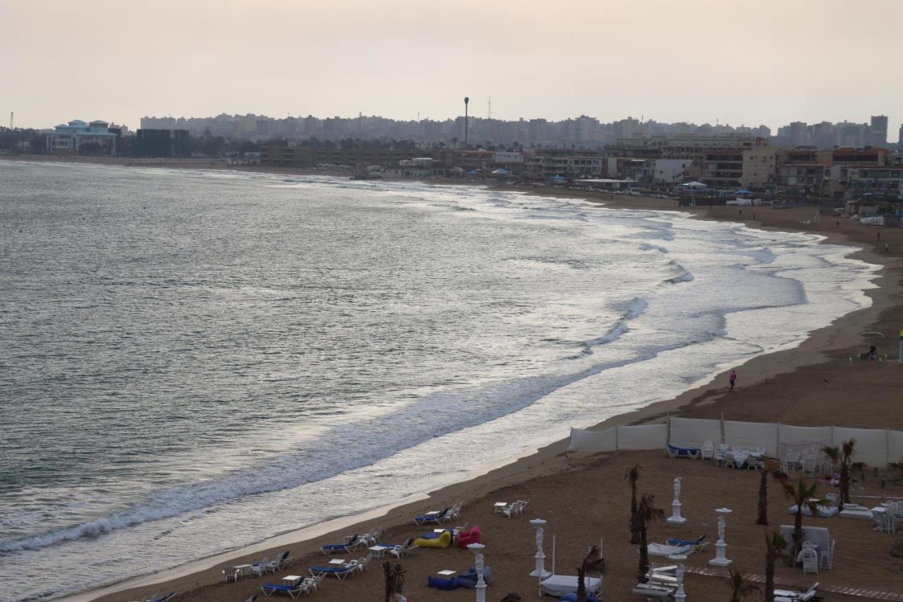 Luxury Mamoura Private Apartament