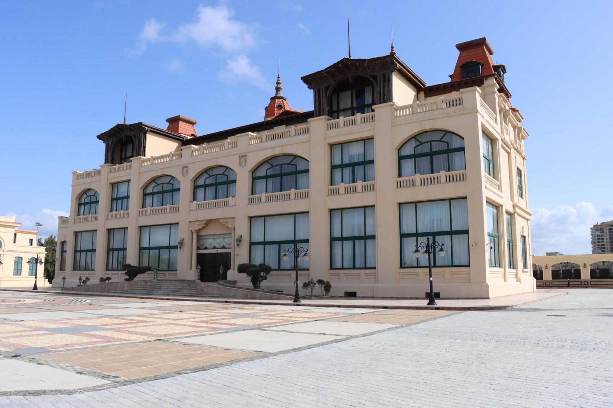 Luxury Mamoura Private *